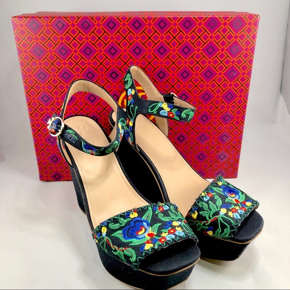 Tory Burch Shoes - Tory Burch Sonoma platform sandals canvas size 10